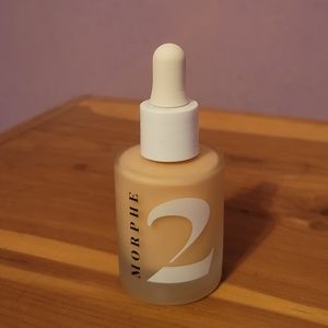 Morphe foundation: Hint of Beige